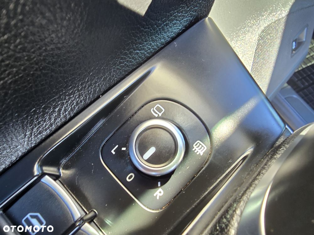 Volkswagen Passat - 23