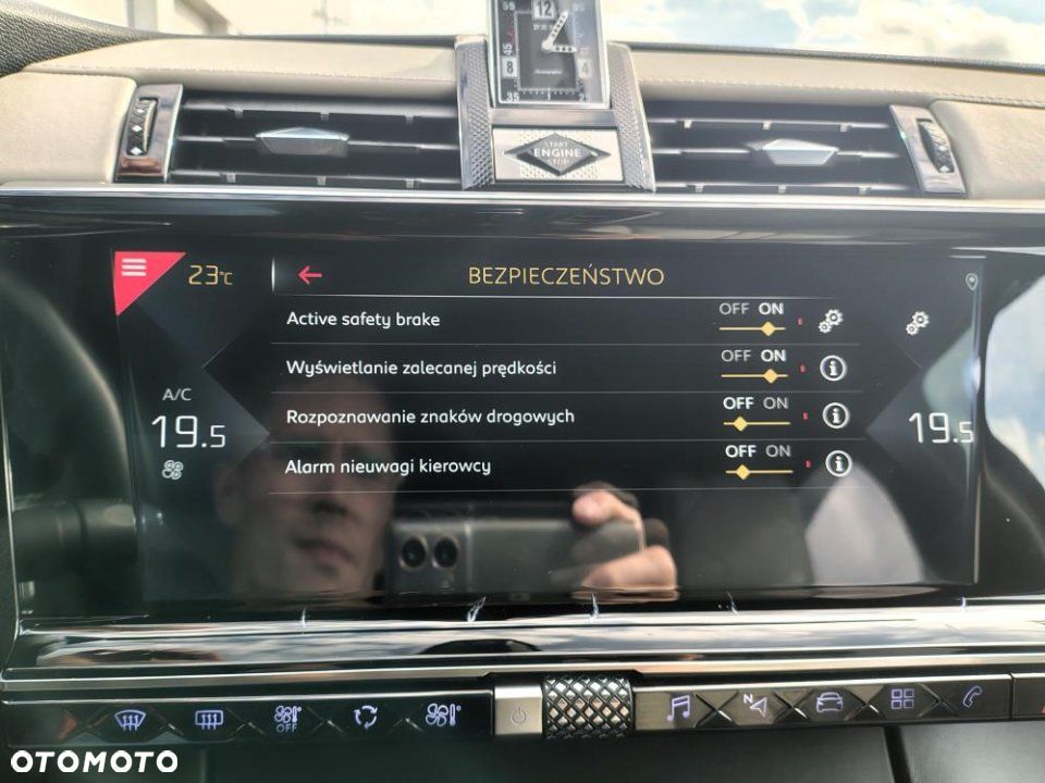 DS Automobiles DS 7 Crossback - 30
