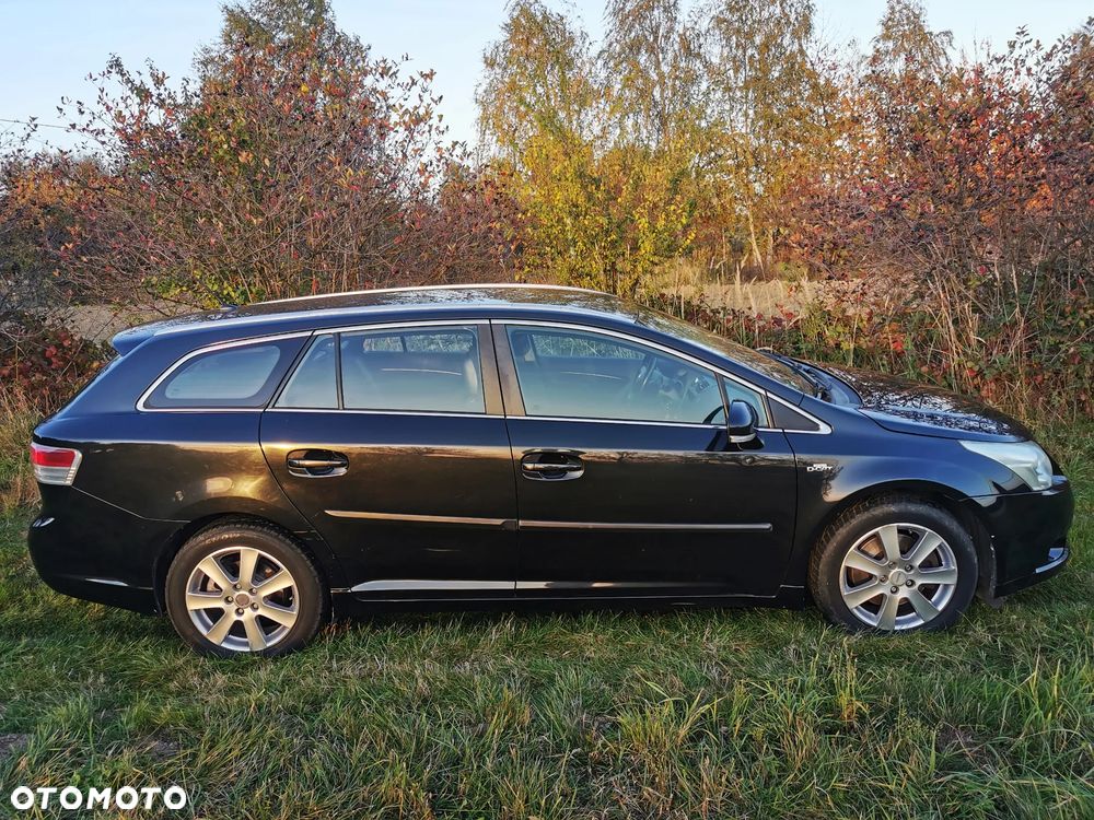 Toyota Avensis - 6