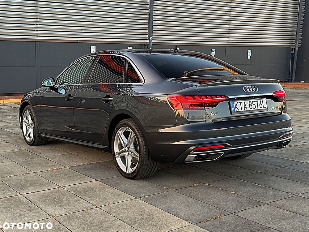 Audi A4 Limousine - 28