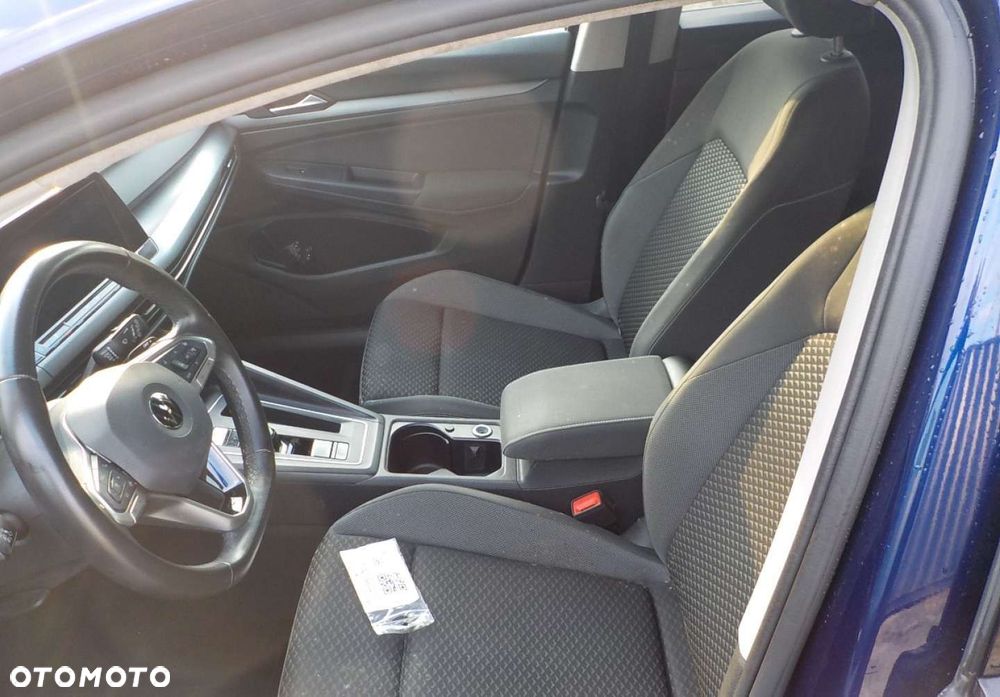 Volkswagen Golf - 28