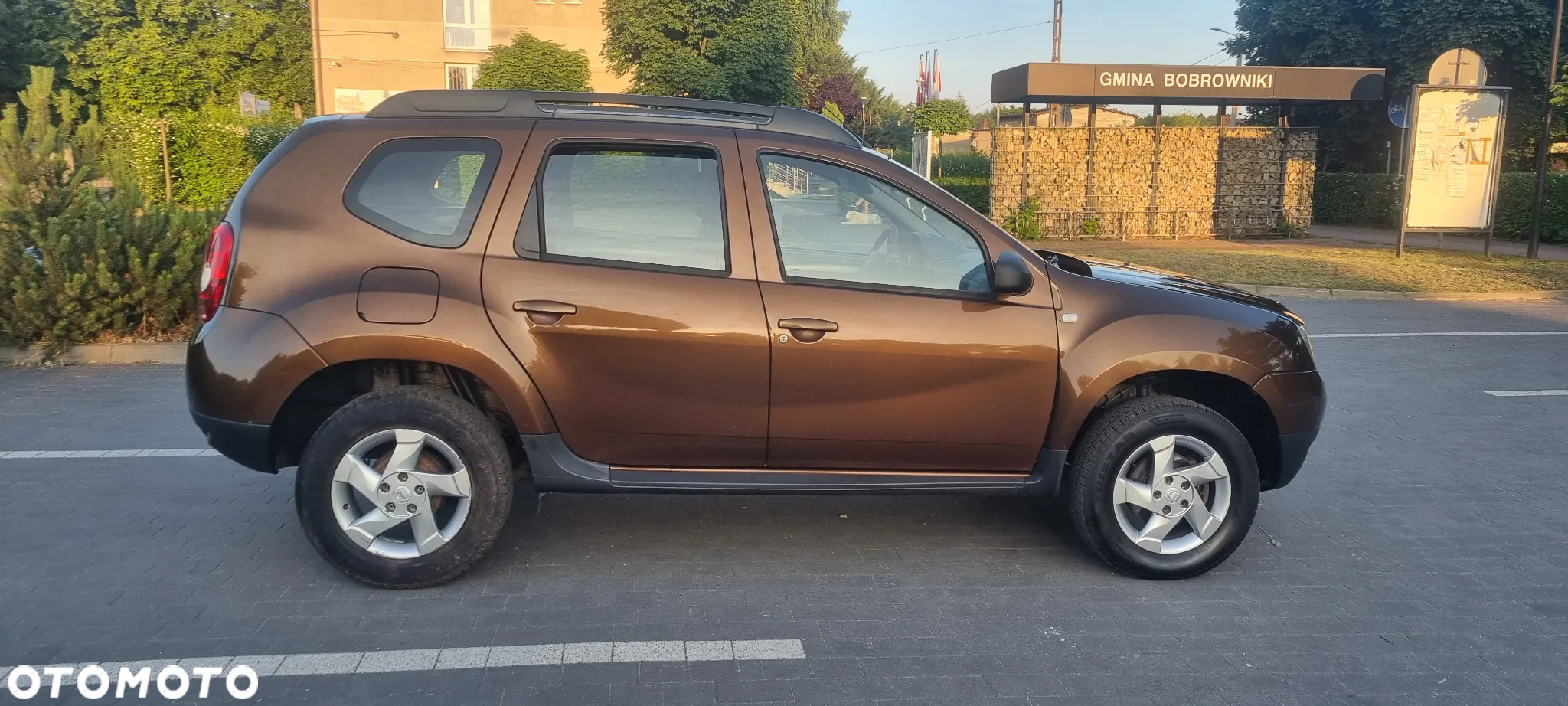 Dacia Duster 1.6 16V 4x2 Laureate - 19
