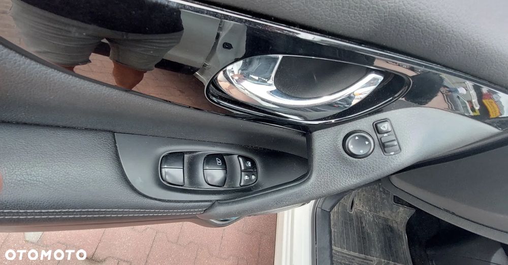 Nissan Qashqai 1.5 dCi Tekna EU6 - 12