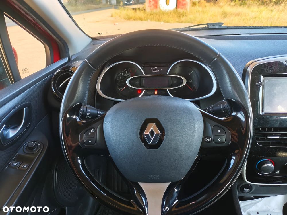 Renault Clio 1.2 16V Alize - 10