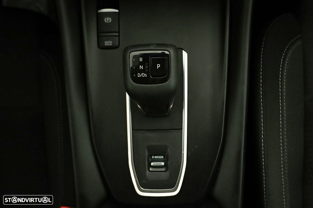 Nissan Qashqai 1.3 DIG-T N-Connecta LED Xtronic - 14