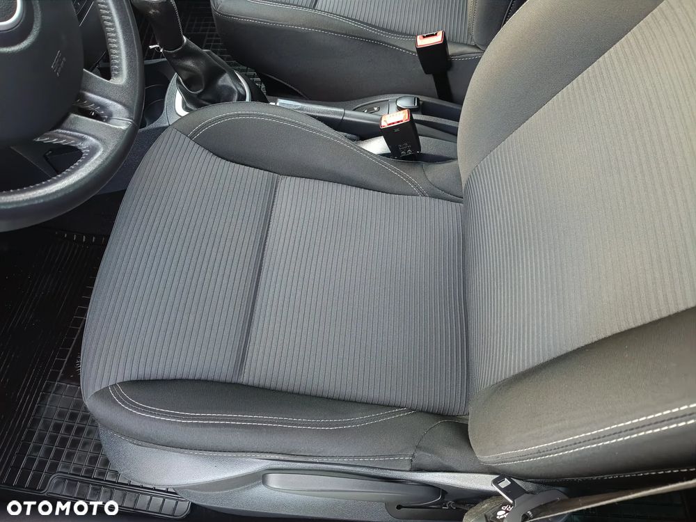 Renault Clio - 19