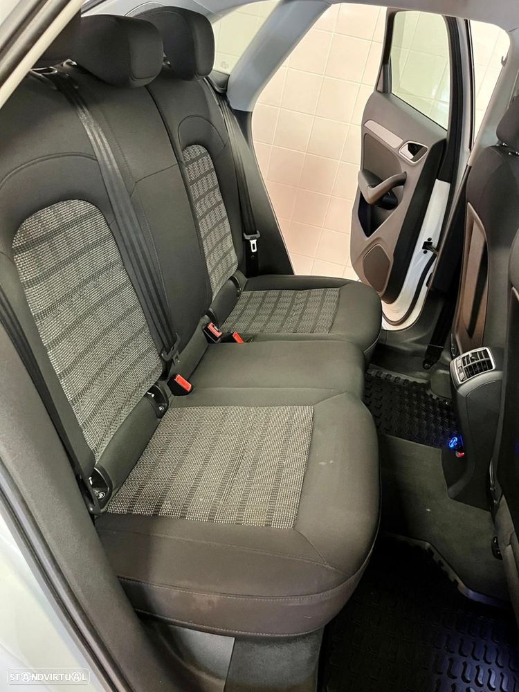 Audi Q3 2.0 TDI S-line - 12