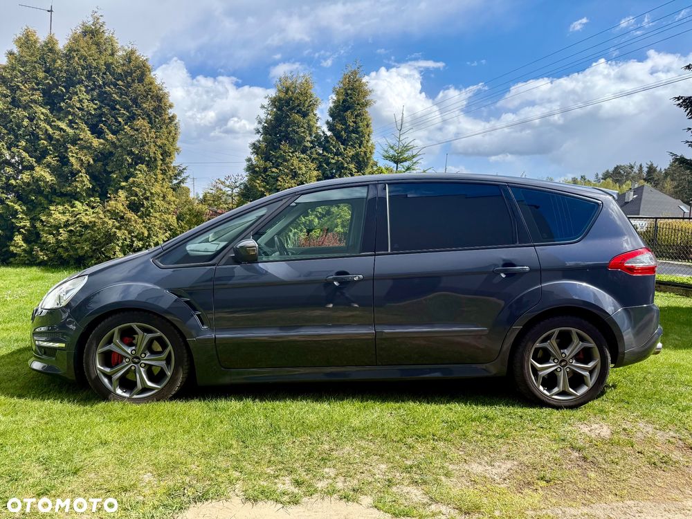 Ford S-Max - 12