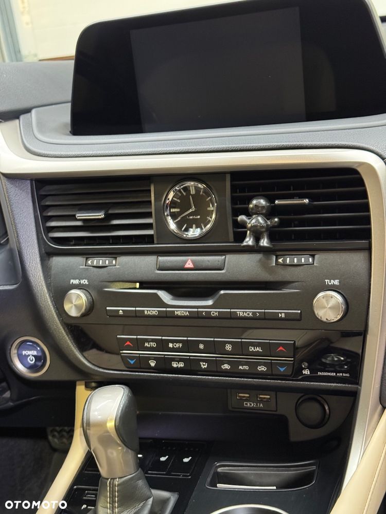 Lexus RX 450h Business Edition - 22