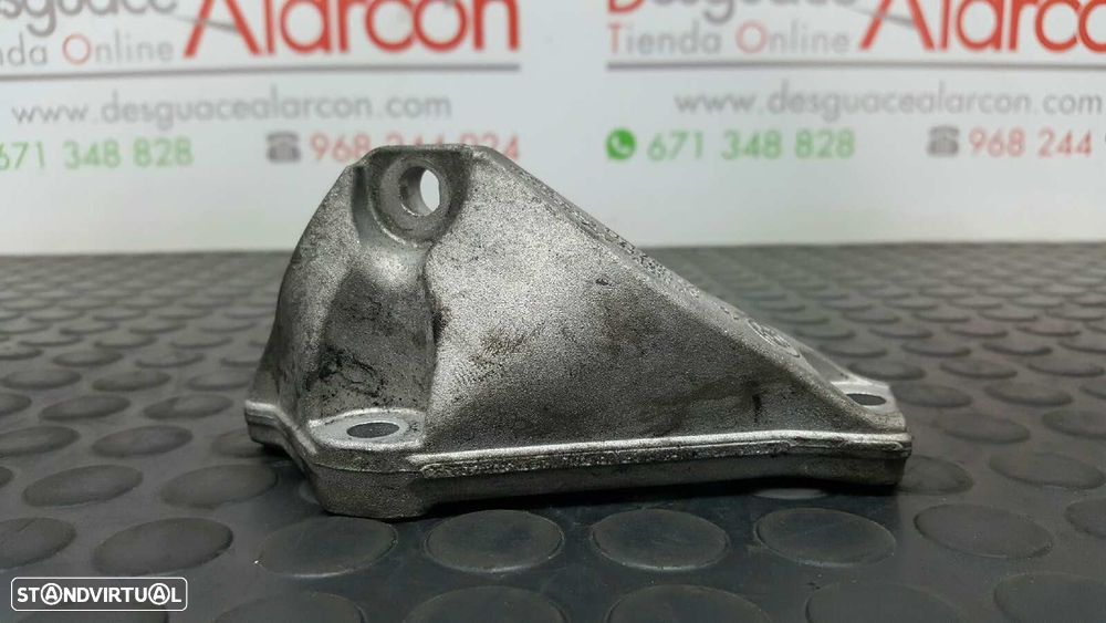 MÉDIO BMW SERIE 1 BERLINA (E81/E87) 118D - 3