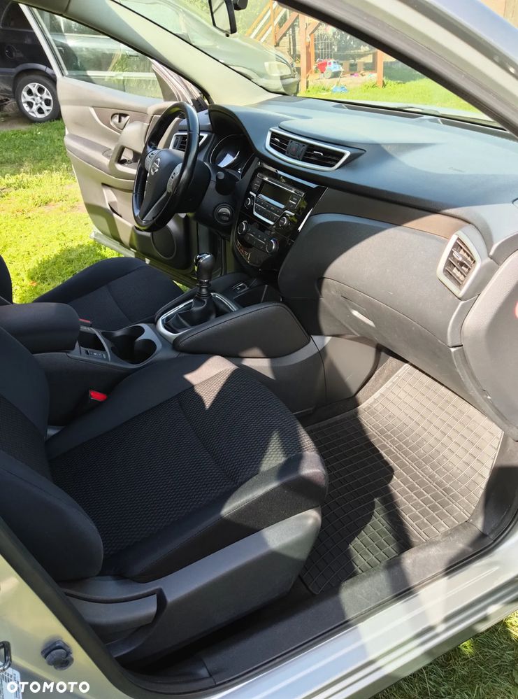 Nissan Qashqai - 10
