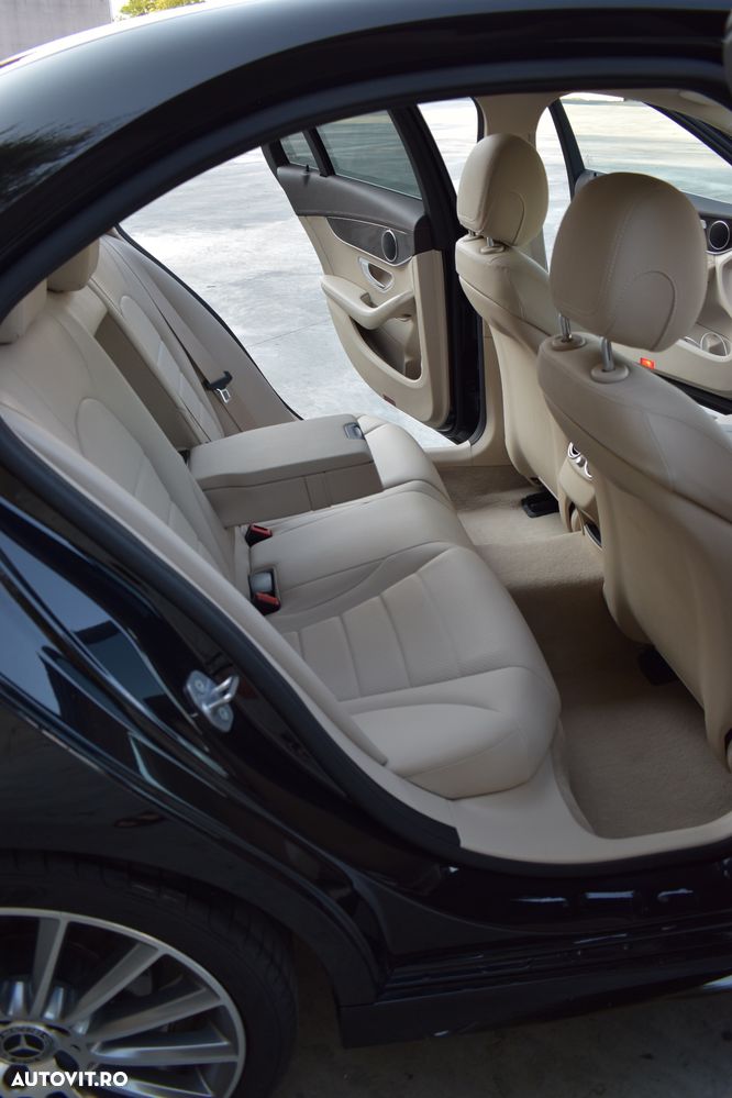 Mercedes-Benz C 220 d T 9G-TRONIC AMG Line - 21