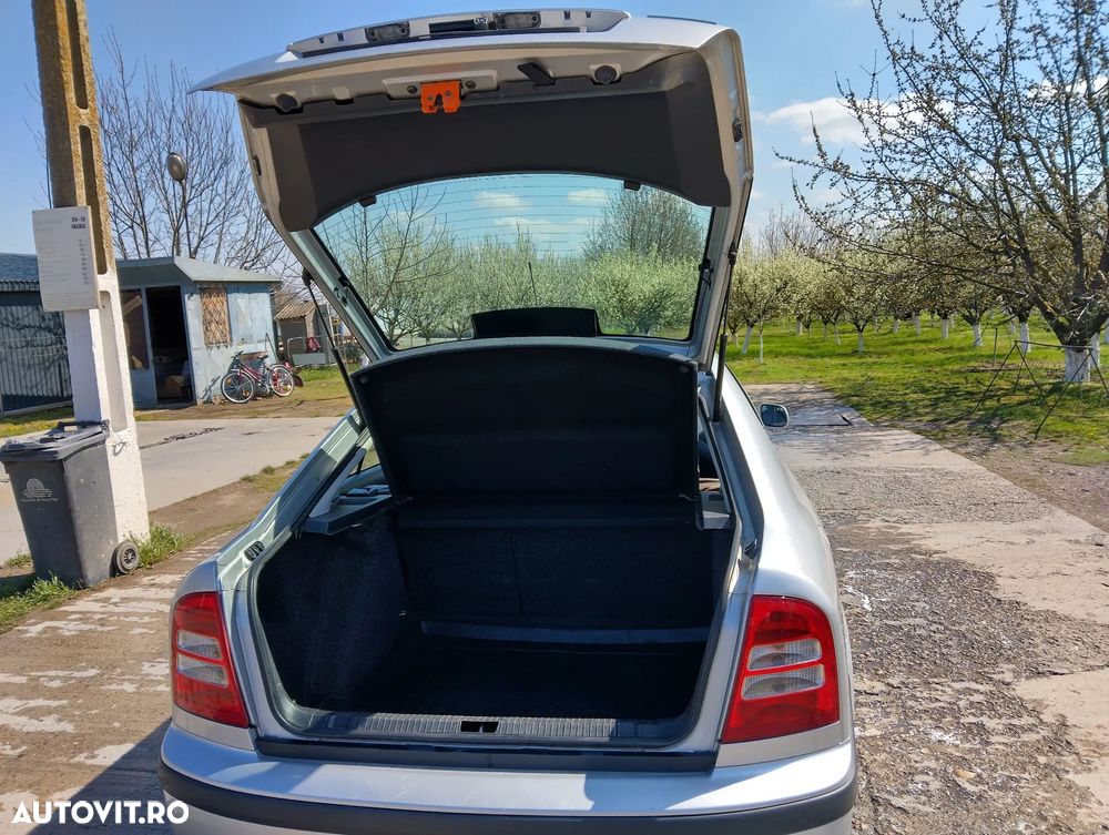 Skoda Octavia - 4
