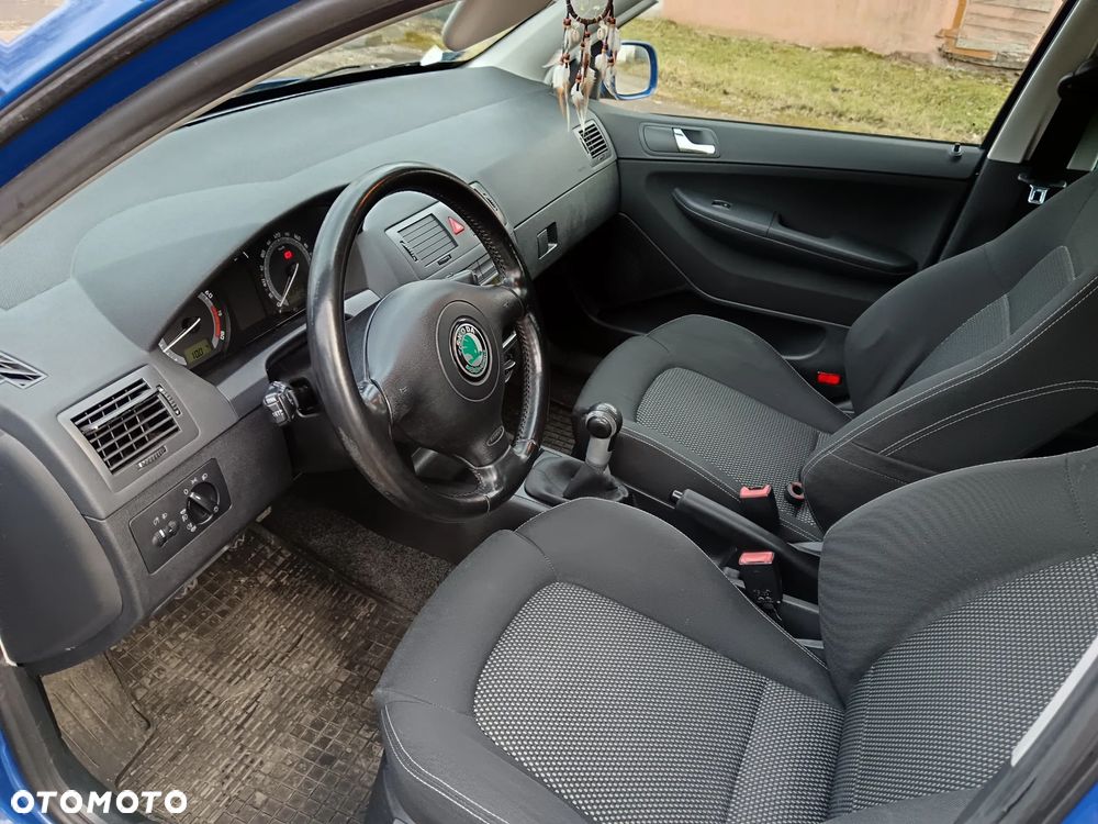 Skoda Fabia 1.4 16V Ambiente - 8