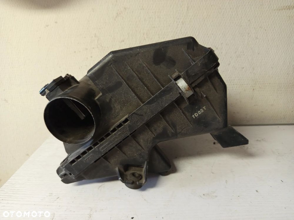 OBUDOWA FILTRA POWIETRZA Z PRZEPŁYWOMIERZEM HONDA CIVIC VIII HB 2.2 ACC15 - 1