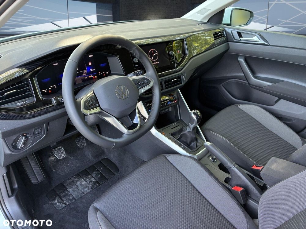 Volkswagen Polo - 5