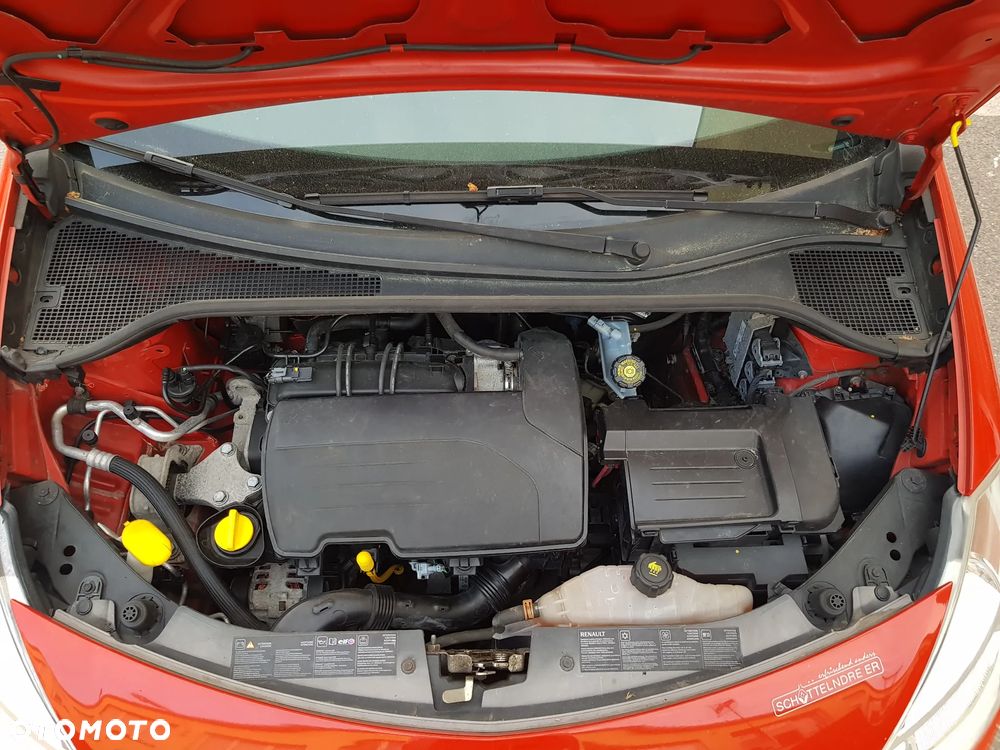 Renault Clio 1.2 16V 75 Dynamique - 13