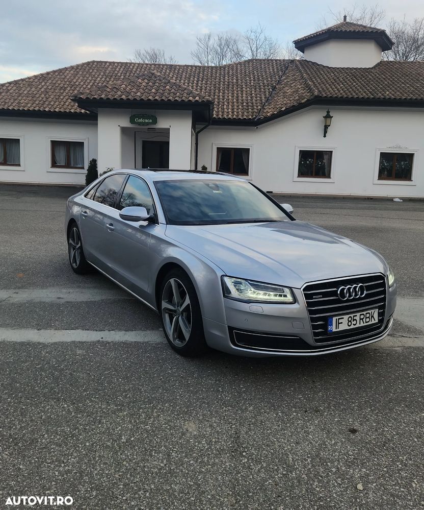 Audi A8 - 6