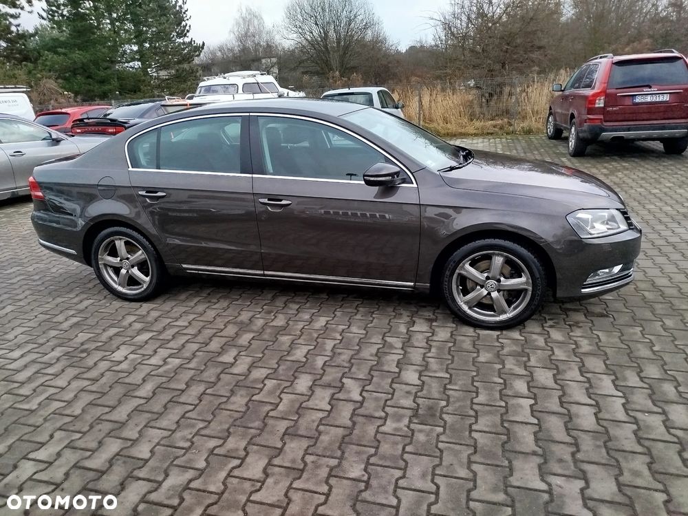Volkswagen Passat 2.0 TDI Highline - 3