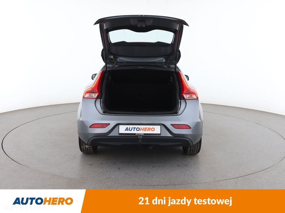 Volvo V40 D2 Kinetic - 16
