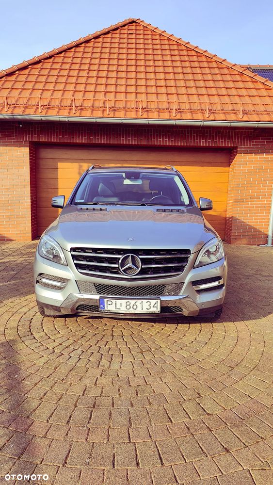 Mercedes-Benz ML - 4