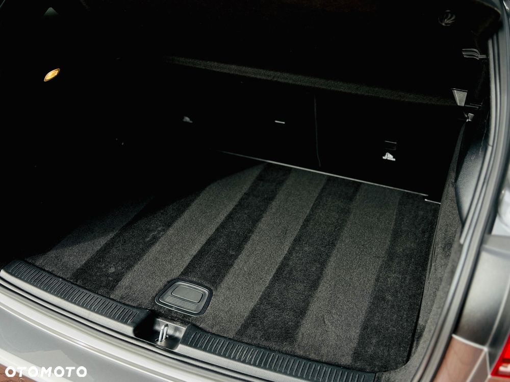 Mercedes-Benz Klasa B 180 Progressive 7G-DCT - 28