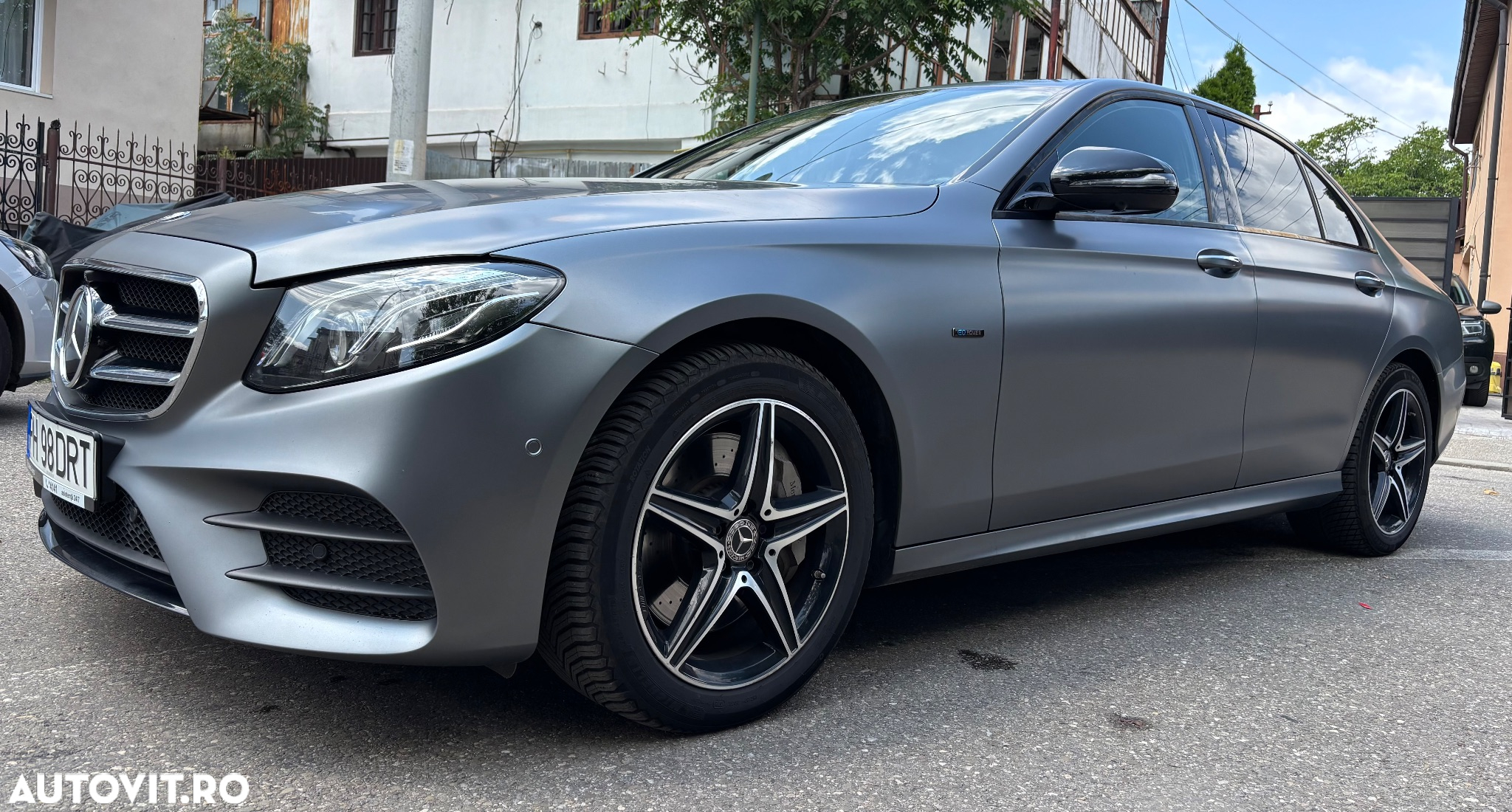 Mercedes-Benz E 300 de T 9G-TRONIC AMG Line - 2