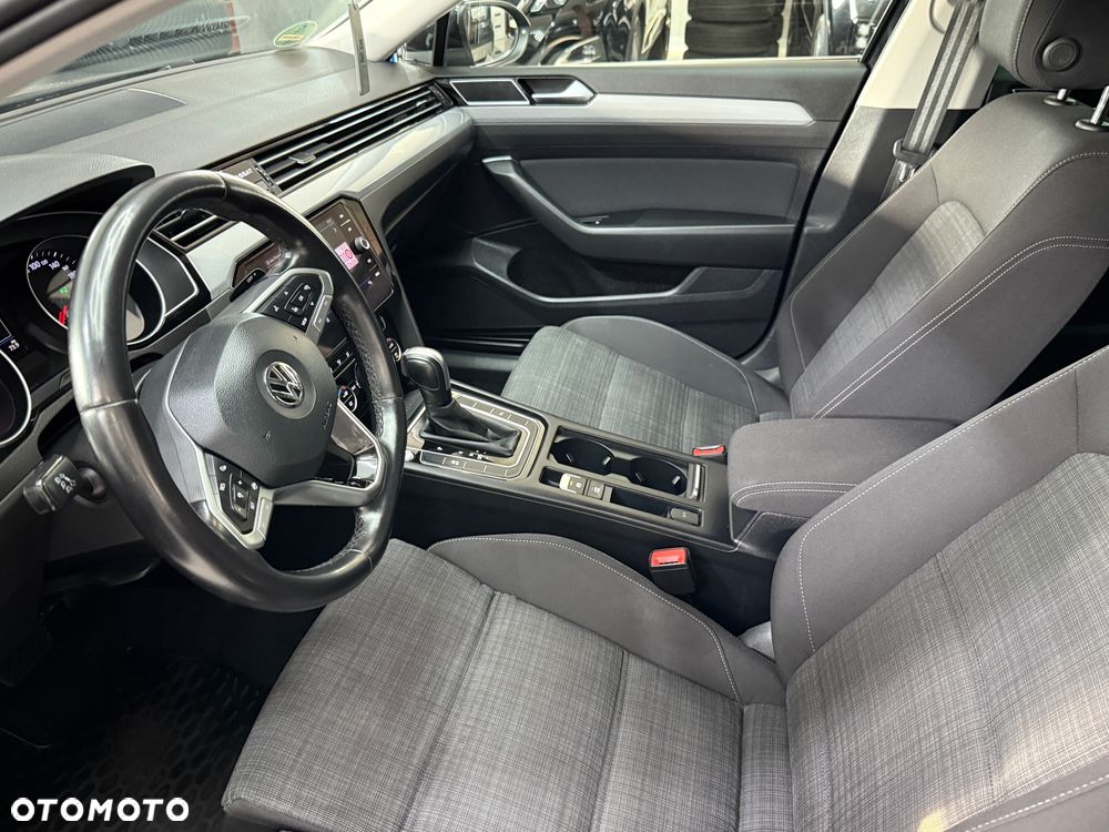 Volkswagen Passat Variant 1.5 TSI OPF DSG - 17