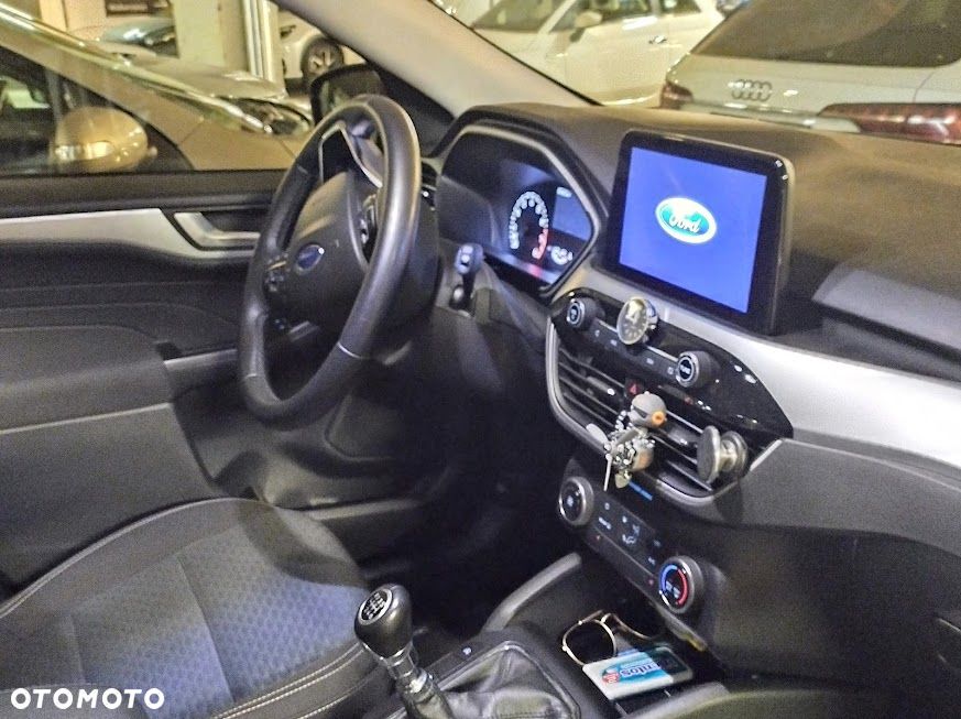 Ford Kuga 1.5 EcoBoost FWD Trend - 4