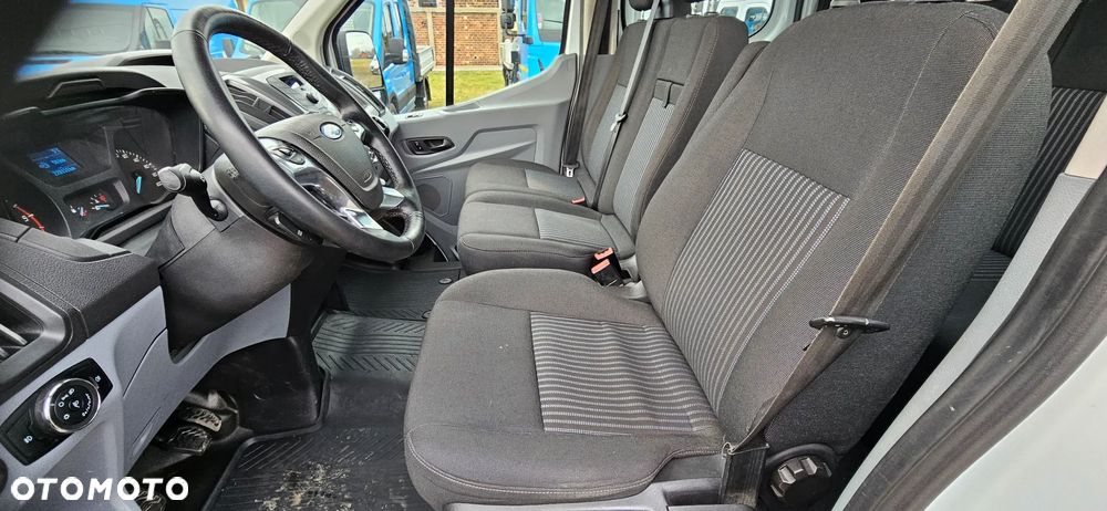 Ford Transit - 13