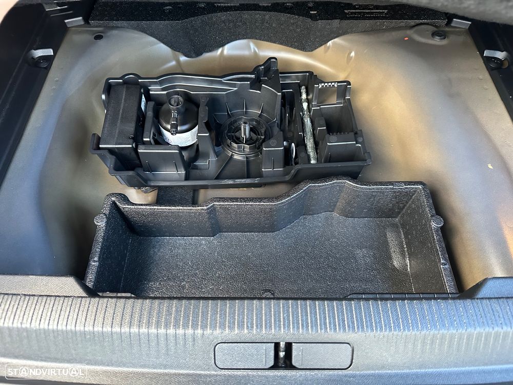 Peugeot 2008 1.2 PureTech Allure Pack - 24