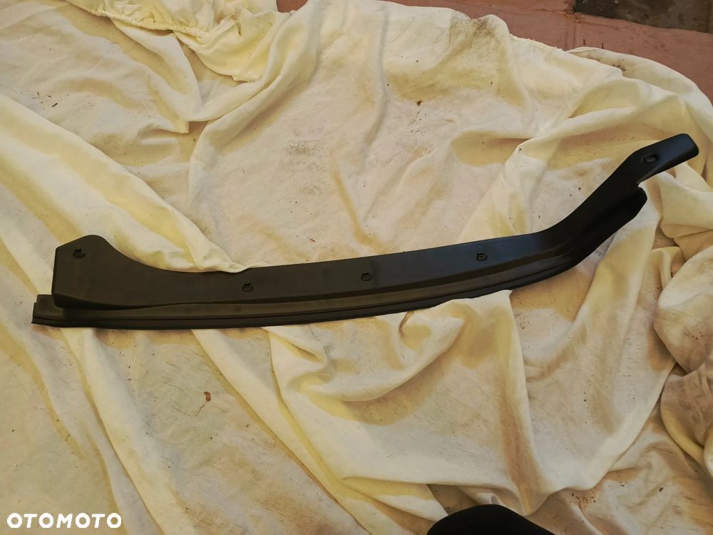 USZCZELKA DRZWI VOLVO V40  31298958 - 1