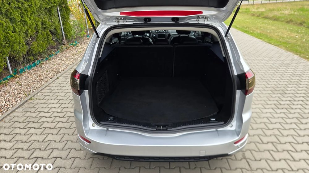 Ford Mondeo 2.0 TDCi Titanium S - 19