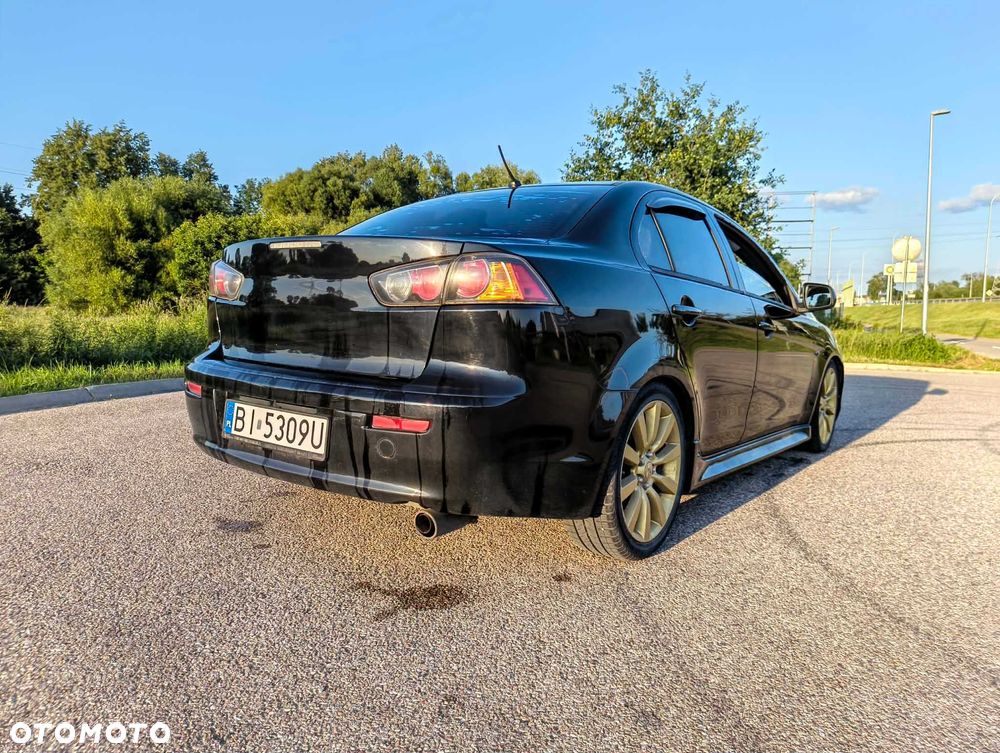 Mitsubishi Lancer - 5