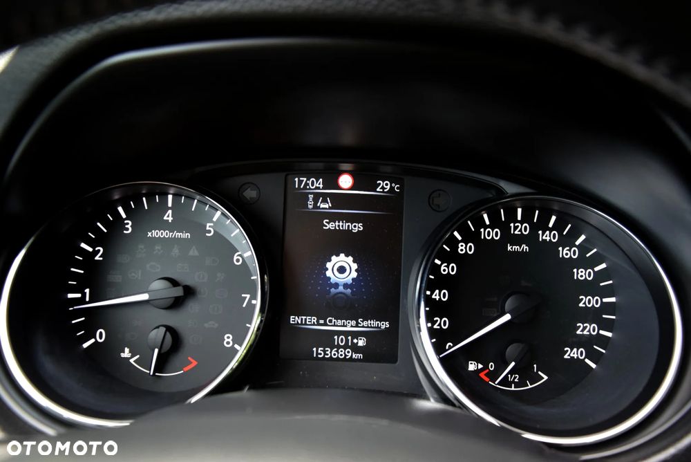 Nissan Qashqai 1.6 DIG-T N-Connecta - 28