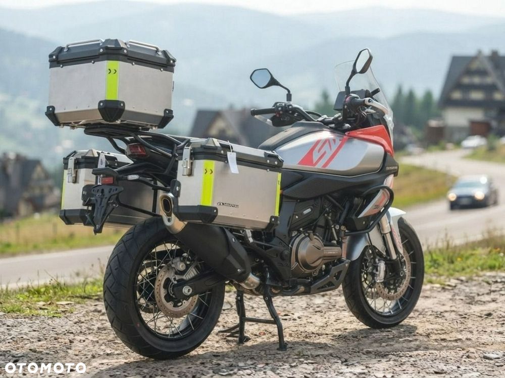 QJMOTOR SRT 600SX - 7