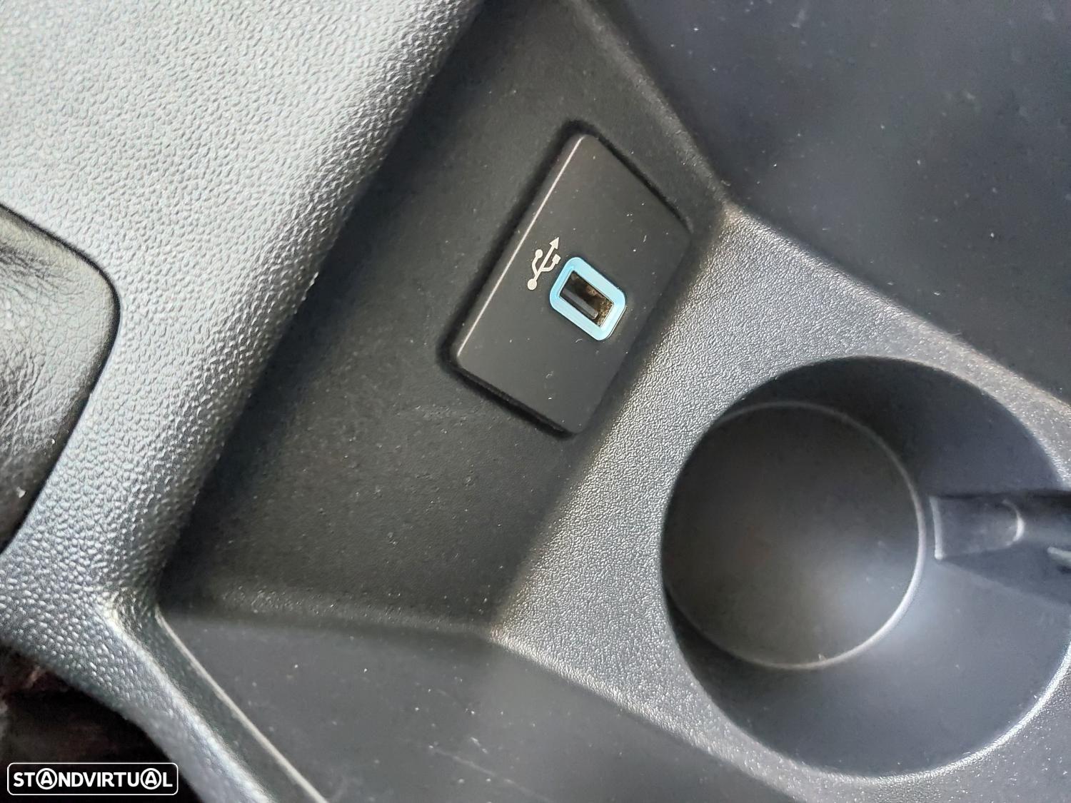 Ford Fiesta 1.0 EcoBoost Connected - 34
