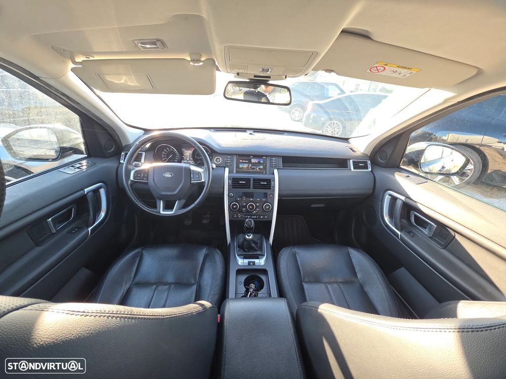 Land Rover Discovery Sport 2.0 TD4 HSE Luxury - 15