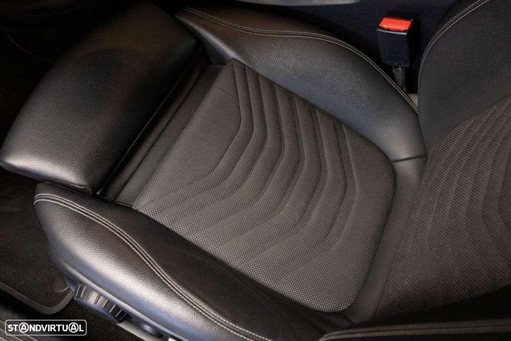 Mercedes-Benz A 180 d Progressive Aut. - 32