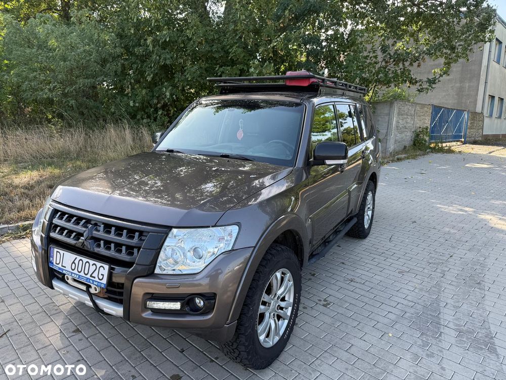 Mitsubishi Pajero - 4