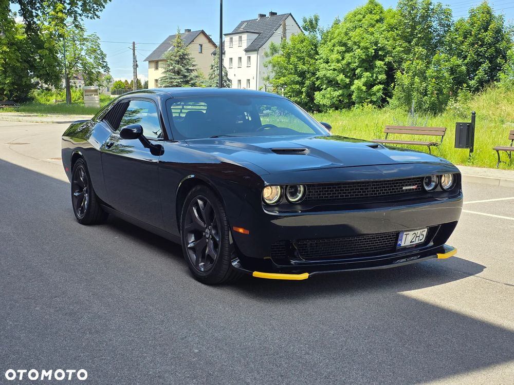 Dodge Challenger - 3