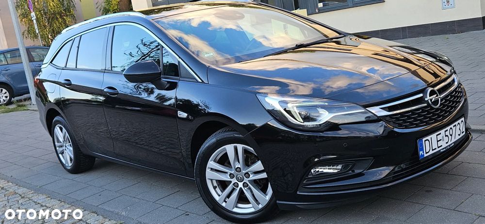 Opel Astra 1.6 D (CDTI) Start/Stop Dynamic - 2