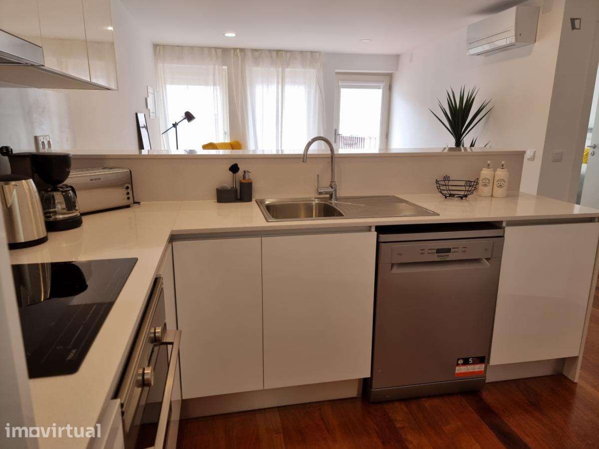 Apartamento com 1 quartos - localizado em Baixa Coimbra - Grande imagem: 4/17