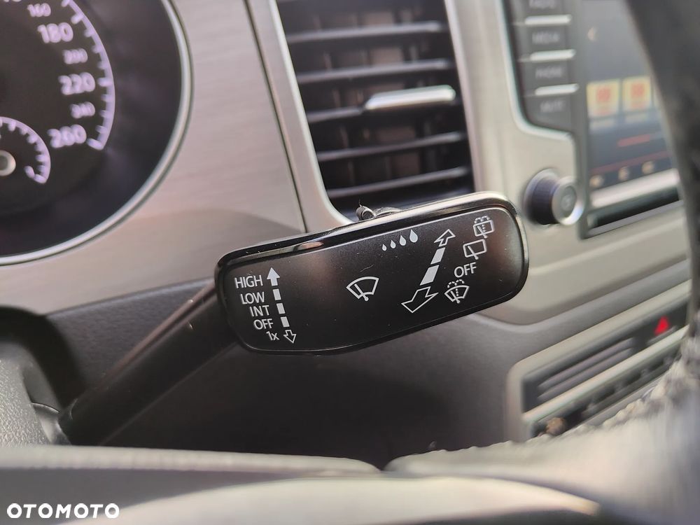 Volkswagen Golf Sportsvan - 22