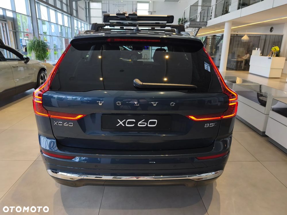 Volvo XC 60 B5 B AWD Ultra Bright - 5