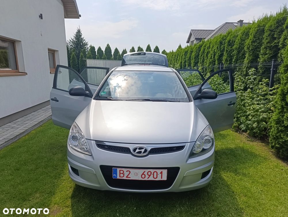 Hyundai i30 i30cw 1.4 blue Comfort - 13