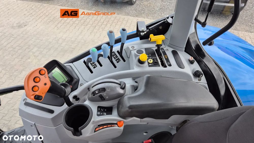New Holland T6070 RC 2008R - 15