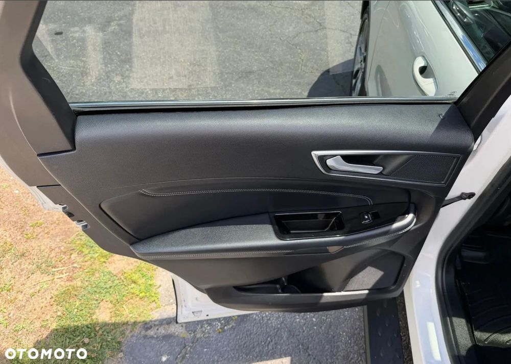 Ford Edge - 35