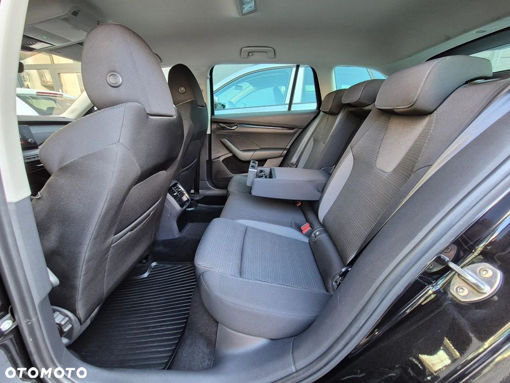 Skoda Octavia 1.5 TSI e-Tec Ambition DSG - 11