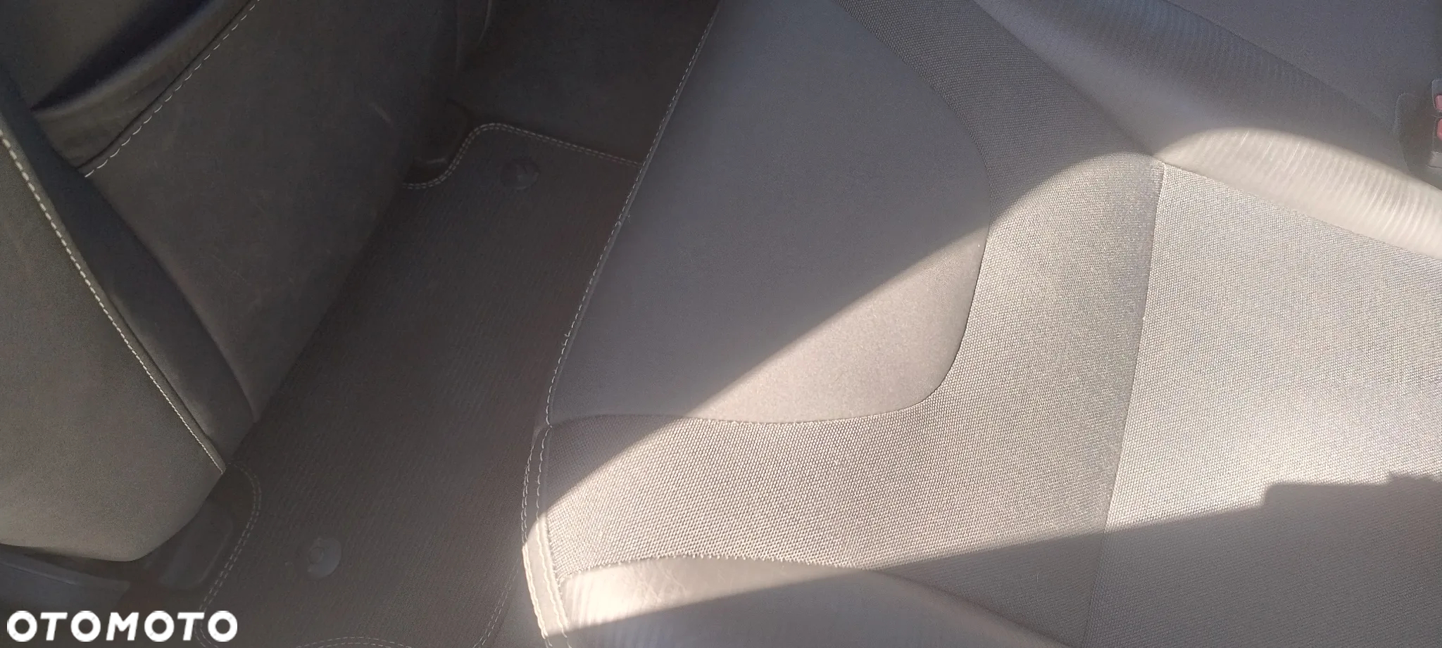 Volvo V60 D5 AWD Geartronic RDesign - 13